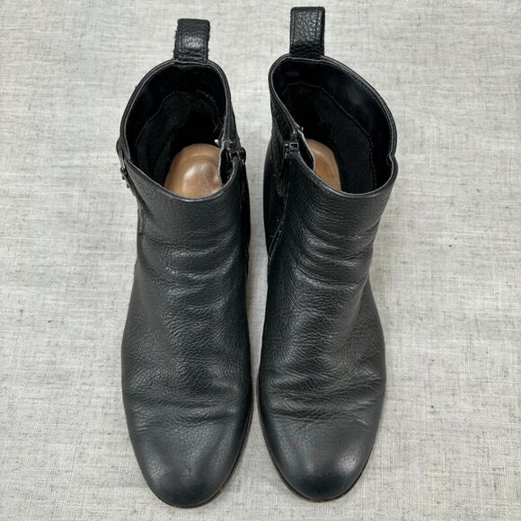 Clarks Mila Charm Boots Black Leather Ankle‎ Bootie Buckle Women’s Size 7 - Picture 4 of 10